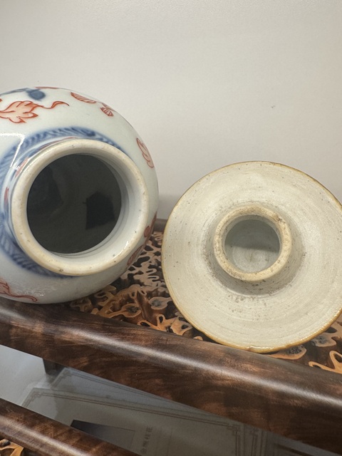古玩陶瓷青花礬紅雉雞牡丹圖雞腿瓶真品鑒賞圖