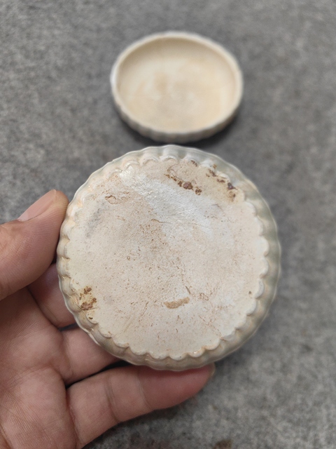 古玩陶瓷湖田窯青白釉粉盒拍賣，當前價格1800元
