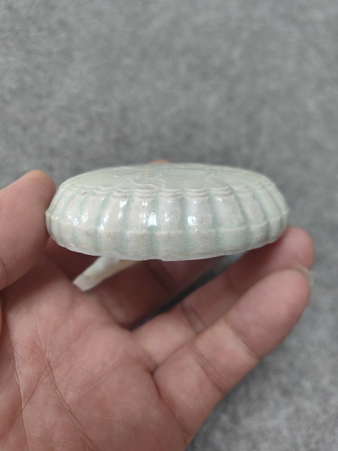 古玩陶瓷湖田窯青白釉粉盒拍賣，當前價格1800元
