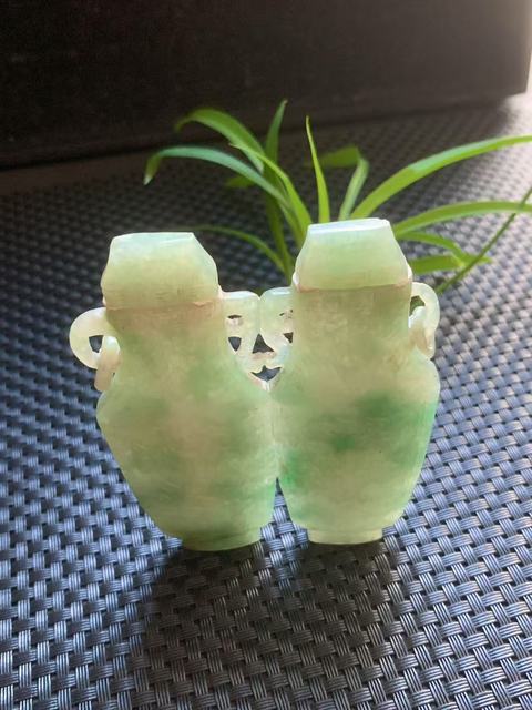 古玩玉器翡翠雕“獸面紋”雙聯瓶真品鑒賞圖