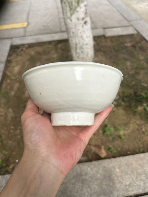 古玩陶瓷宋代湖田窯高足碗真品鑒賞圖