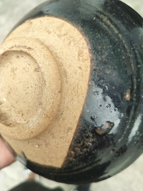 古玩陶瓷黑釉鐵銹斑碗真品鑒賞圖