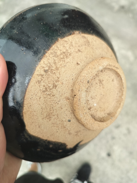 古玩陶瓷黑釉鐵銹斑碗真品鑒賞圖