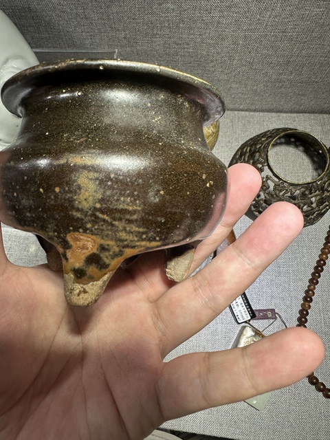 古玩陶瓷贛州窯黑釉鬲式爐真品鑒賞圖