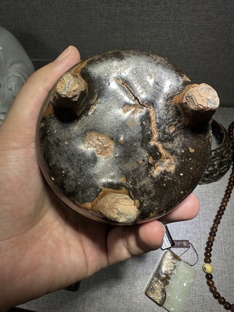古玩陶瓷贛州窯黑釉鬲式爐真品鑒賞圖