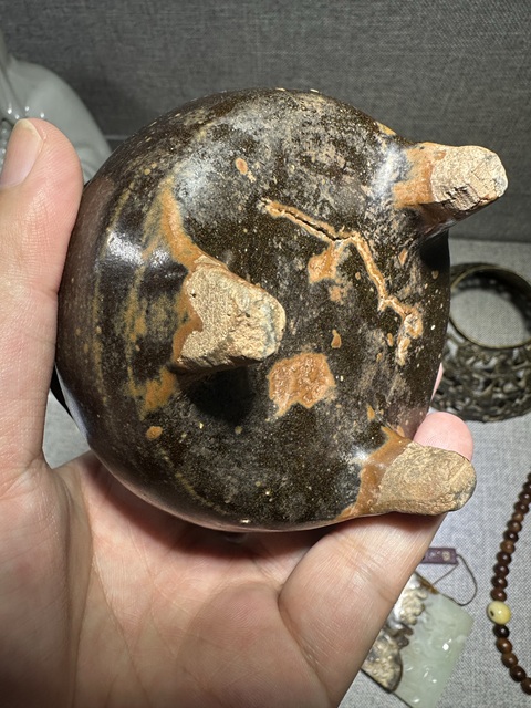 古玩陶瓷贛州窯黑釉鬲式爐真品鑒賞圖