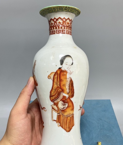 古玩陶瓷觀音瓶真品鑒賞圖