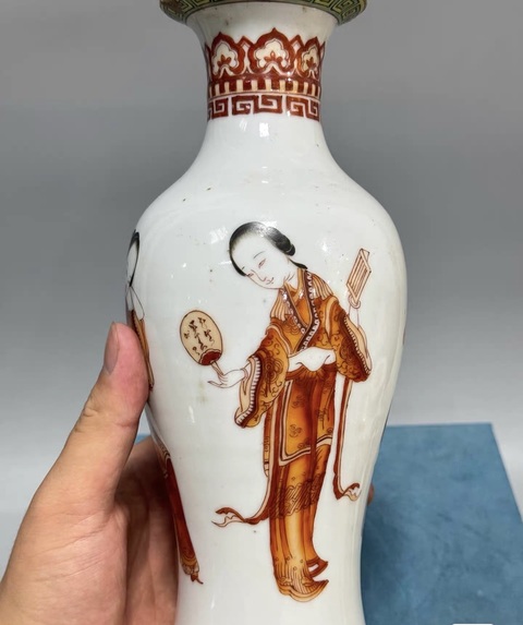 古玩陶瓷觀音瓶真品鑒賞圖
