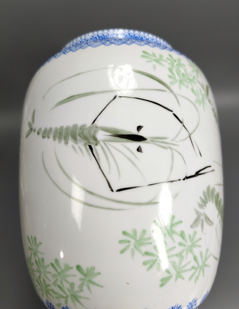 古玩陶瓷粉彩蝦趣圖燈瓶真品鑒賞圖