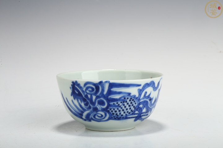 古玩陶瓷青花鳳凰涎玉書茶碗真品鑒賞圖