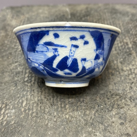 古玩陶瓷人物青花杯真品鑒賞圖