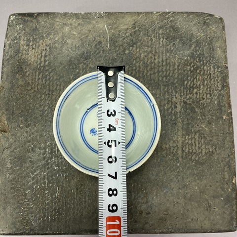 古玩陶瓷人物青花杯真品鑒賞圖