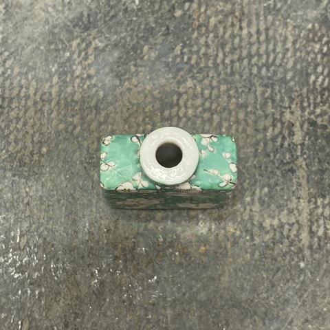 古玩陶瓷花鳥紋鼻煙壺真品鑒賞圖
