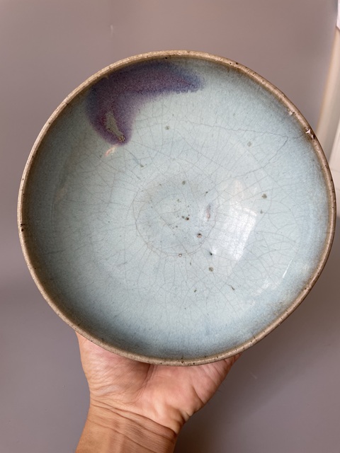 古玩陶瓷金元鈞窯天藍(lán)釉紫斑大碗拍賣(mài)，當(dāng)前價(jià)格5800元