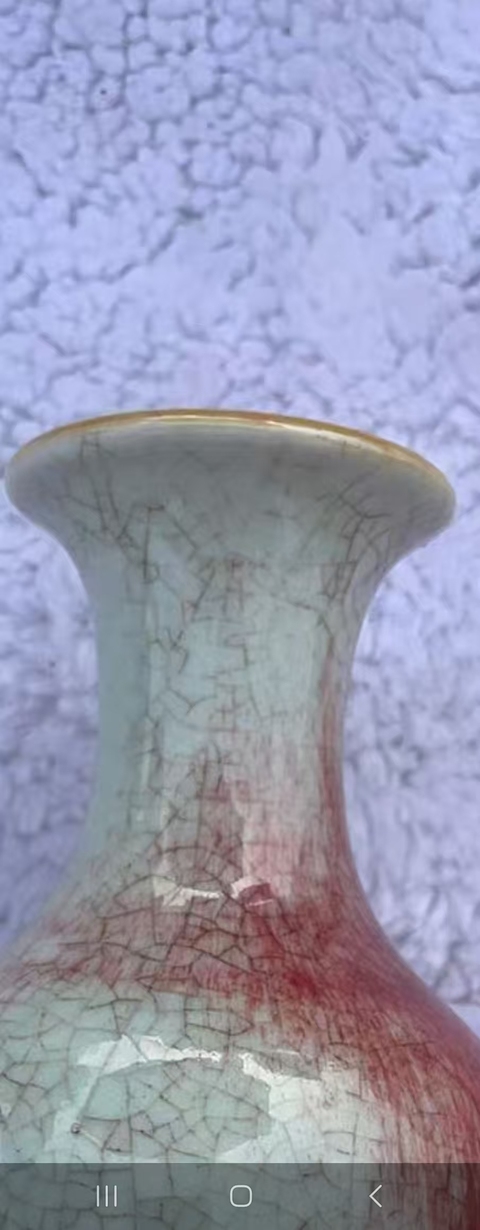 古玩陶瓷紅釉觀音瓶真品鑒賞圖