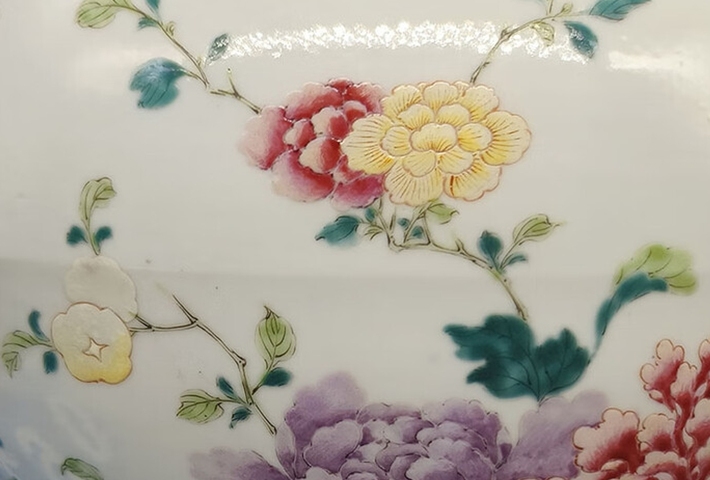 古玩陶瓷晚清細路粉彩將軍罐真品鑒賞圖