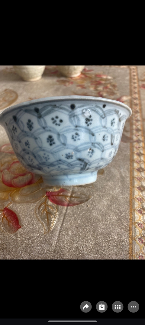 古玩陶瓷明空白期青花小碗真品鑒賞圖