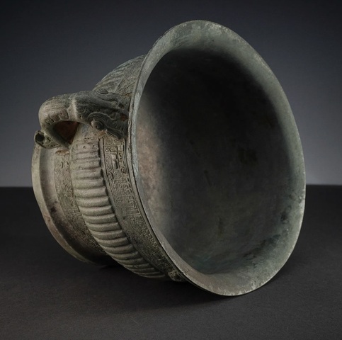 古玩銅器饕餮紋青銅簋真品鑒賞圖