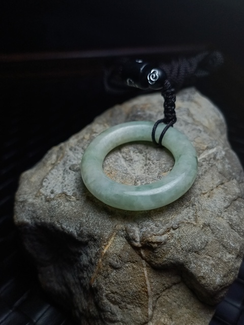 古玩玉器（放漏）民國翡翠雕“素紋環”4拍賣，當前價格1300元