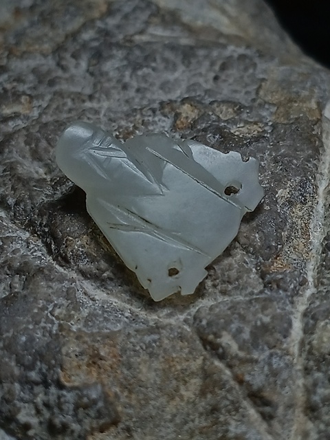 古玩玉器（一口價放漏）超白清代和田玉雕“壽星帽花”拍賣，當(dāng)前價格600元
