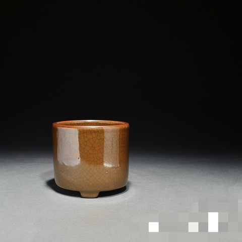 古玩陶瓷哥釉三足筒式香爐真品鑒賞圖