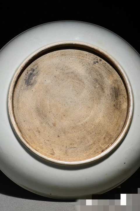 古玩陶瓷山水紋青花盤真品鑒賞圖