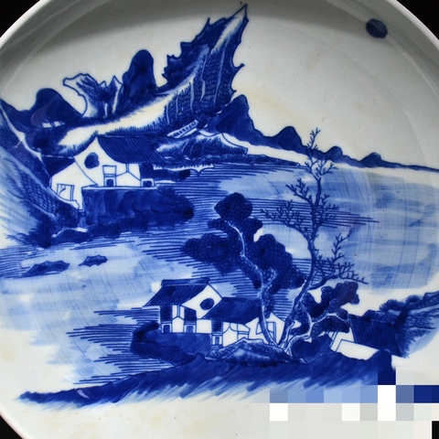 古玩陶瓷山水紋青花盤真品鑒賞圖