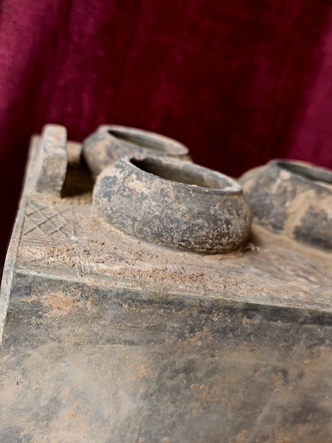古玩陶瓷灰陶灶臺(tái)真品鑒賞圖