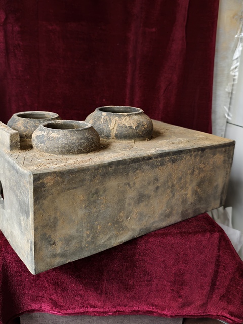 古玩陶瓷灰陶灶臺(tái)真品鑒賞圖