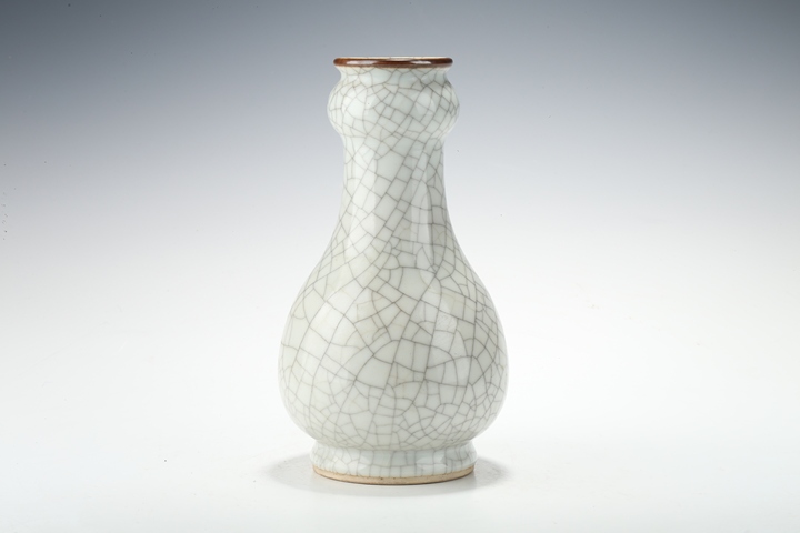 古玩陶瓷清晚·哥釉蒜頭瓶真品鑒賞圖
