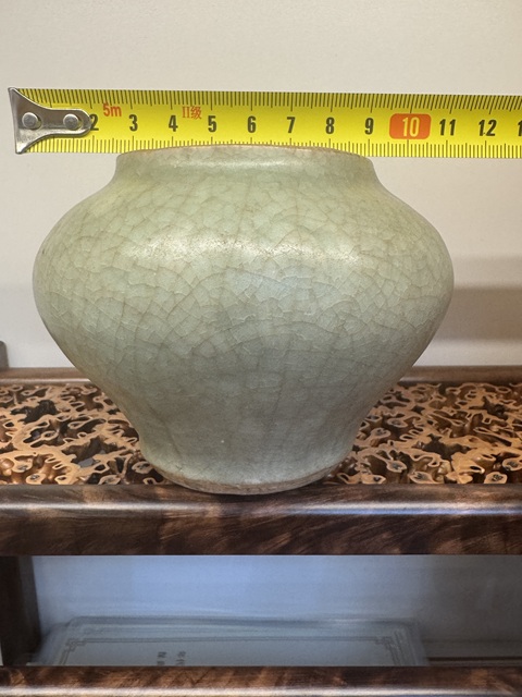 古玩陶瓷龍泉青瓷罐真品鑒賞圖