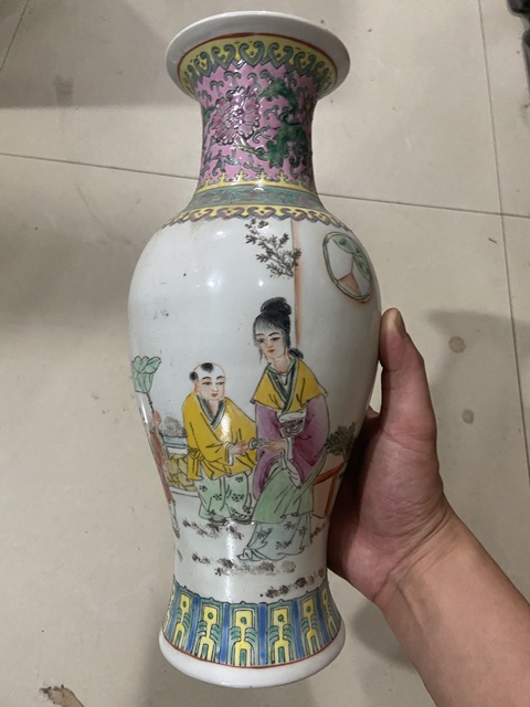 古玩陶瓷三娘教子圖粉彩觀音瓶真品鑒賞圖