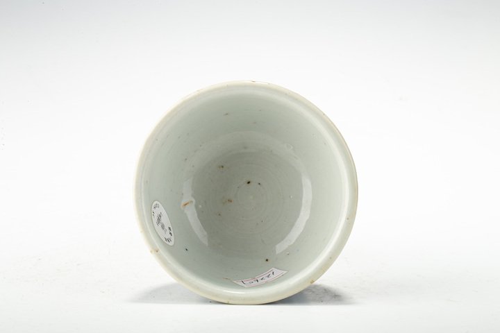古玩陶瓷清康熙·青花留白冰梅紋高足杯拍賣,當前價格5800元