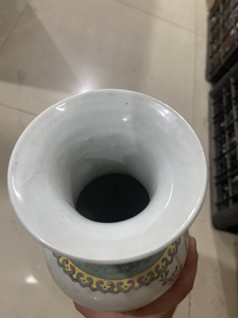 古玩陶瓷三娘教子圖粉彩觀音瓶真品鑒賞圖