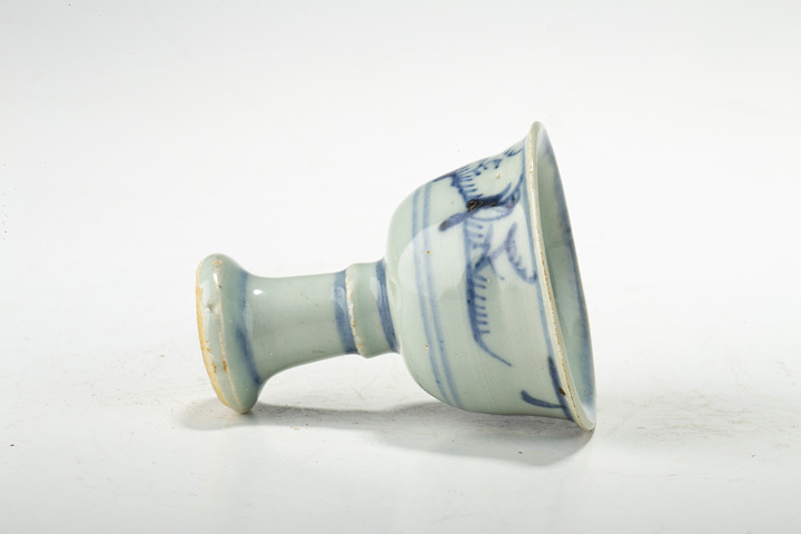 古玩陶瓷明中·青花花鳥紋高足杯拍賣,當前價格6800元