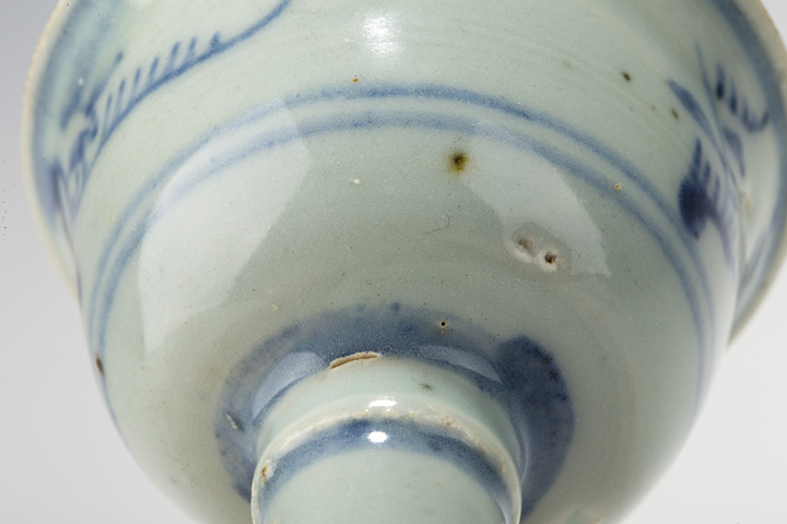 古玩陶瓷明中·青花花鳥紋高足杯拍賣,當前價格6800元