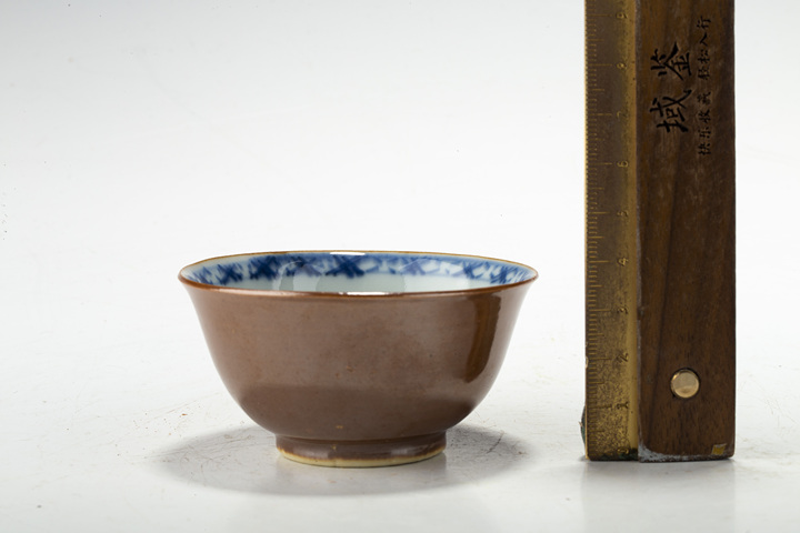 古玩陶瓷清康熙·外紫金釉內青花花竹紋杯真品鑒賞圖