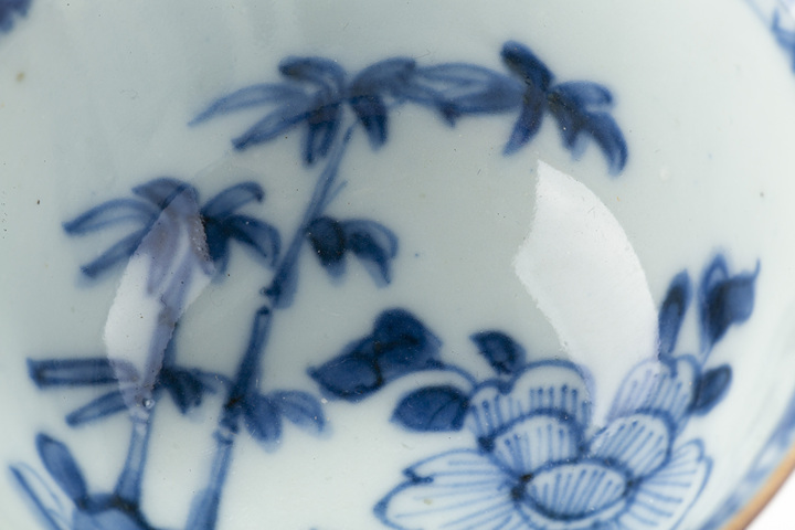 古玩陶瓷清康熙·外紫金釉內青花花竹紋杯真品鑒賞圖