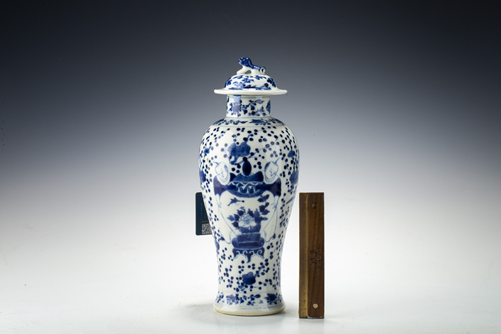 古玩陶瓷晚清·青花四海升平紋雞腿蓋瓶真品鑒賞圖
