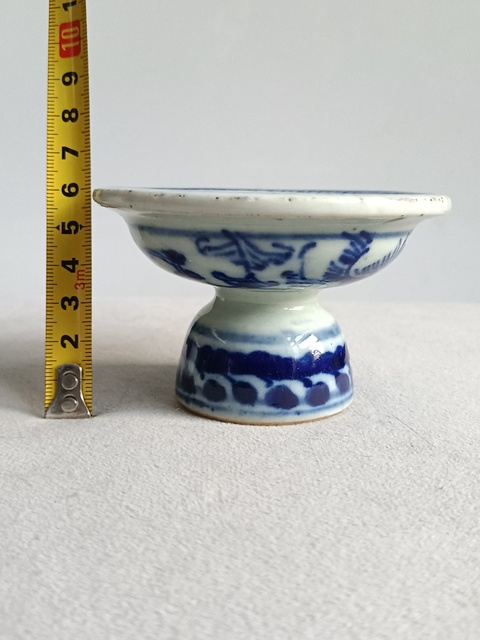 古玩陶瓷青花纏枝花紋高足貢盤拍賣，當前價格350元