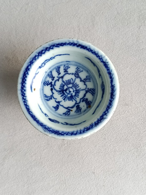古玩陶瓷青花纏枝花紋高足貢盤拍賣，當前價格350元
