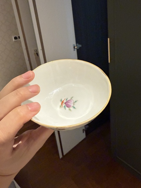 古玩陶瓷粉彩小碗真品鑒賞圖
