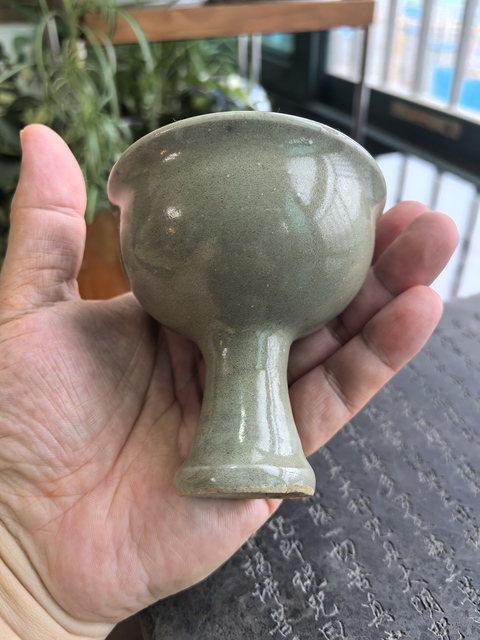 古玩陶瓷龍泉青瓷高足杯真品鑒賞圖