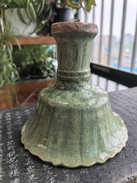 古玩陶瓷龍泉青瓷刻花高足杯真品鑒賞圖
