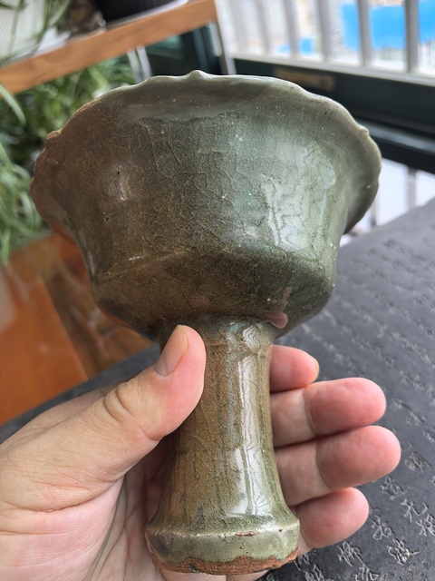 古玩陶瓷龍泉青瓷刻花高足杯真品鑒賞圖