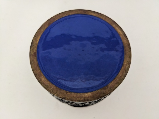 古玩雜項套色銅胎剔紅開窗龍紋賞瓶真品鑒賞圖