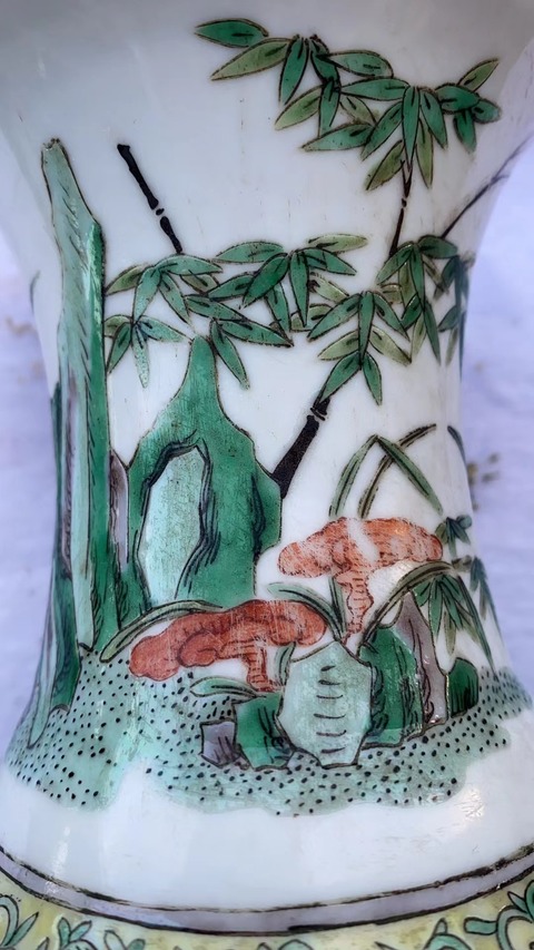 古玩陶瓷五彩瓶真品鑒賞圖