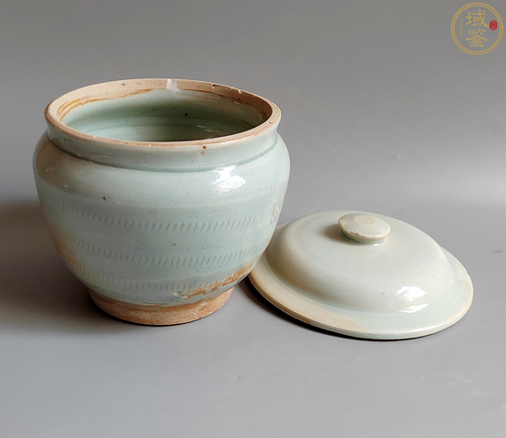 古玩陶瓷宋元青白釉暗刻蓋罐真品鑒賞圖