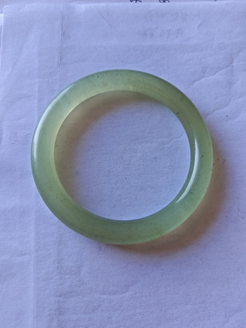 古玩玉器岫玉手鐲真品鑒賞圖
