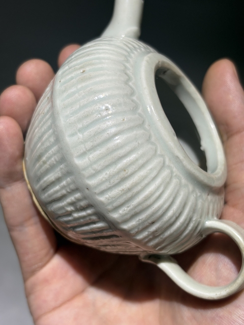 古玩陶瓷瓜棱壺真品鑒賞圖